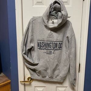 Washington DC Preppy Graphic
Crewneck Sweatshirt Oversized hoodie gray size M